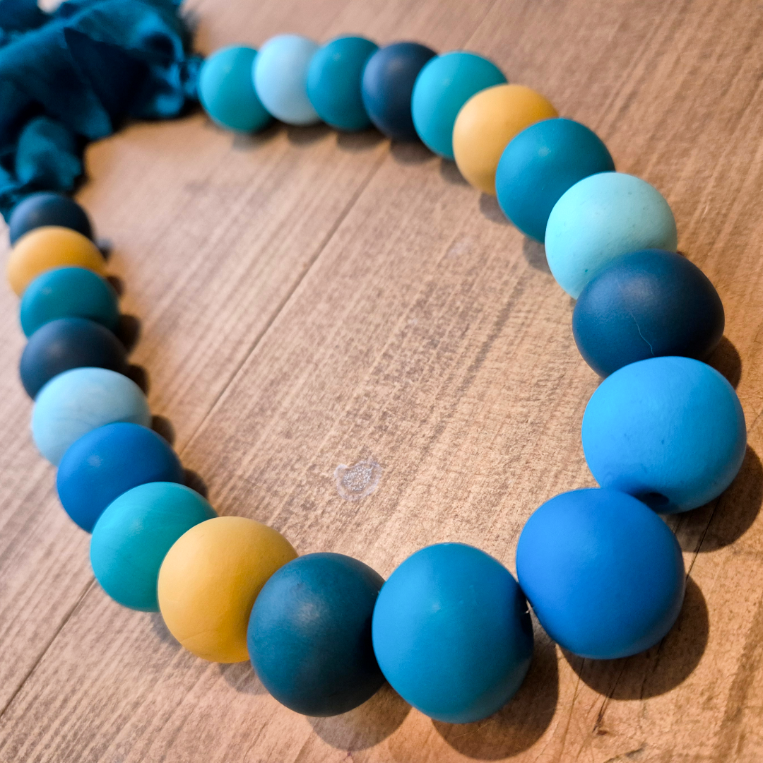 Just Beachy: Handmade Necklace 2/2