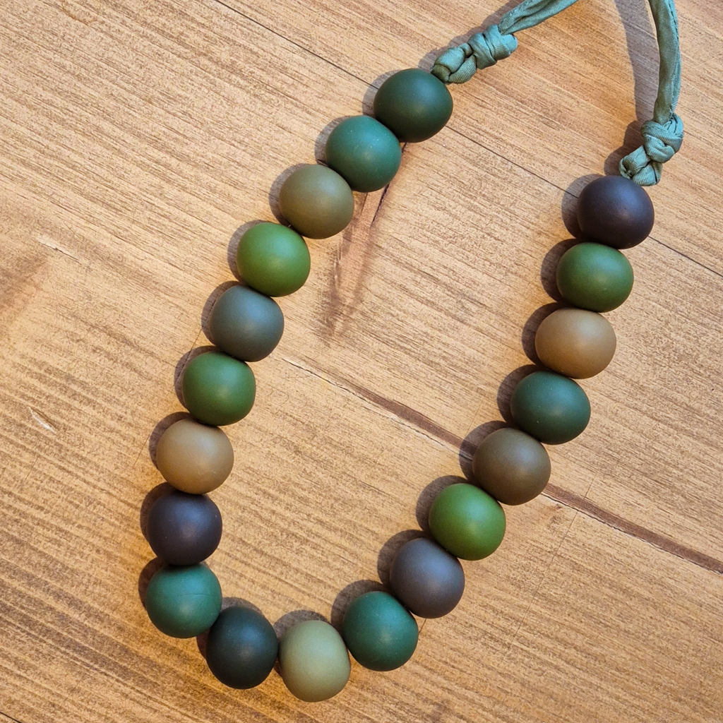 You're In The Army Now: Handmade Necklace 1/2