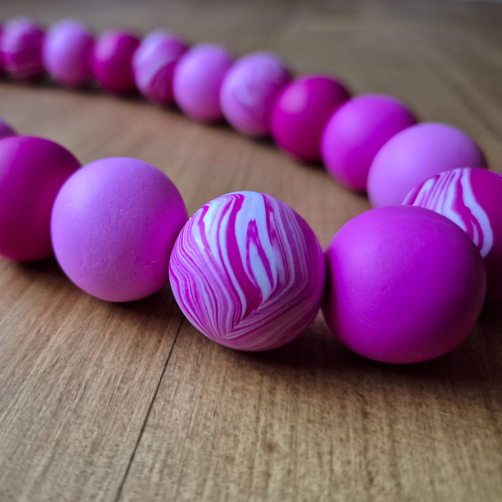 Pink Lady: Handmade Necklace 1/2