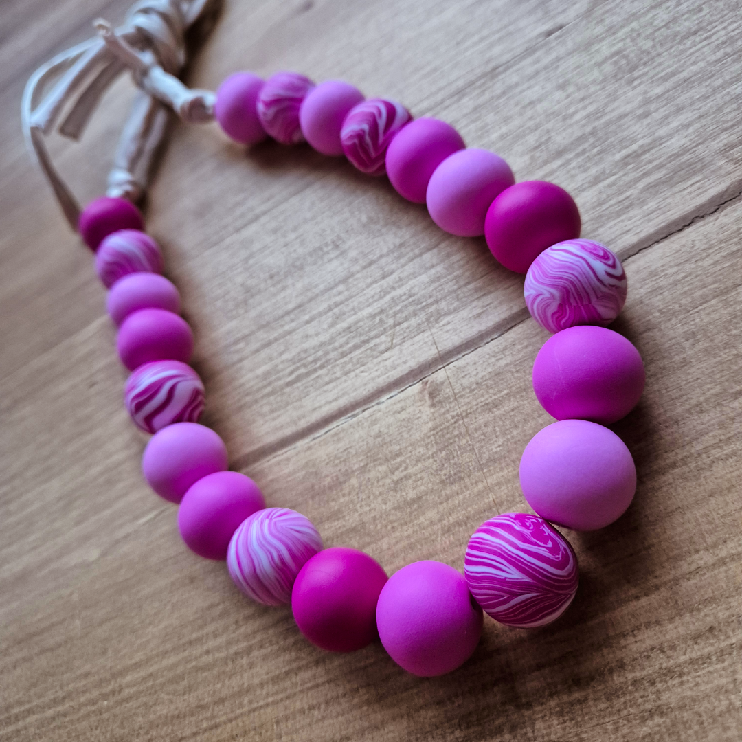 Pink Lady: Handmade Necklace 2/2