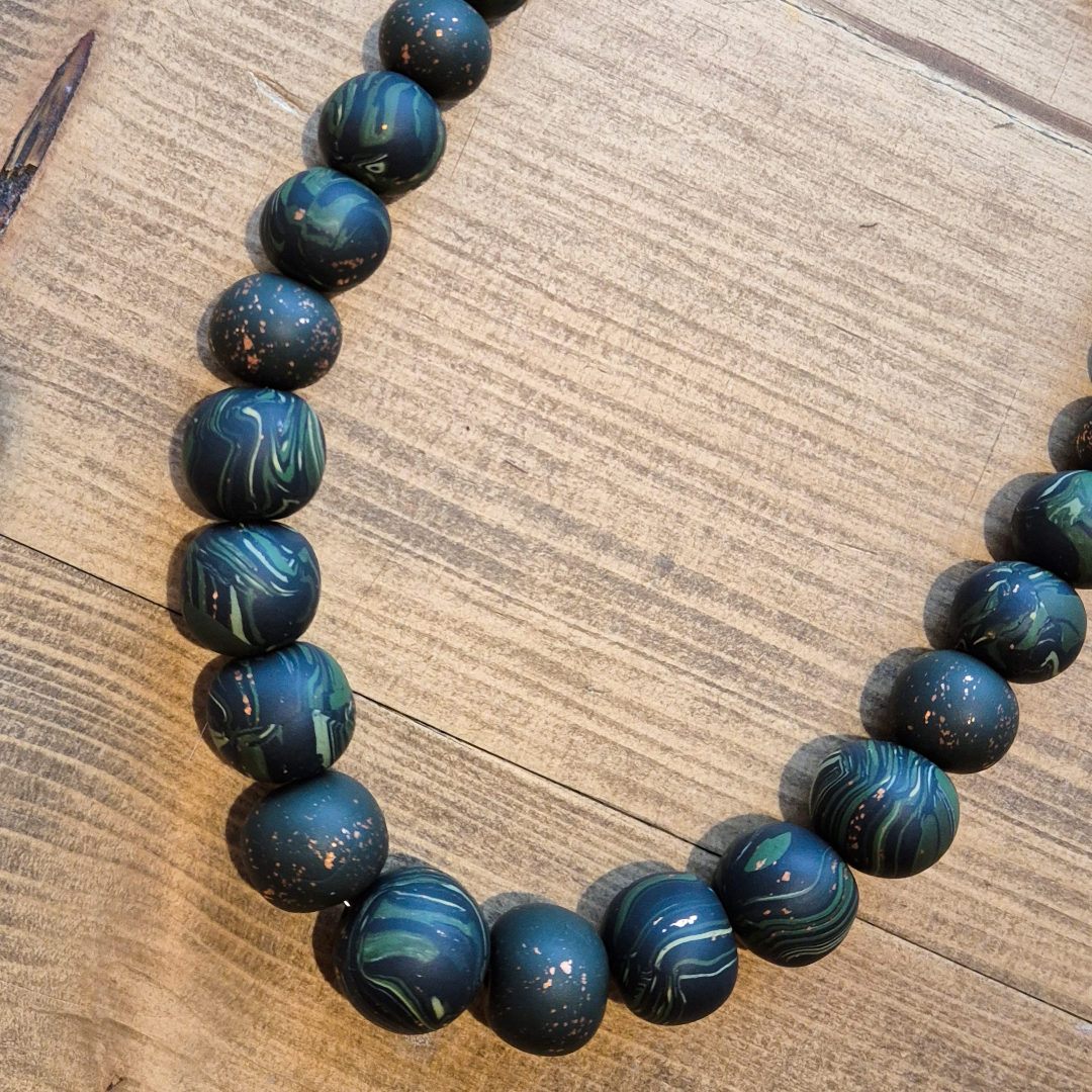 All That Glitters In The Jungle: Handmade Necklace 1/1